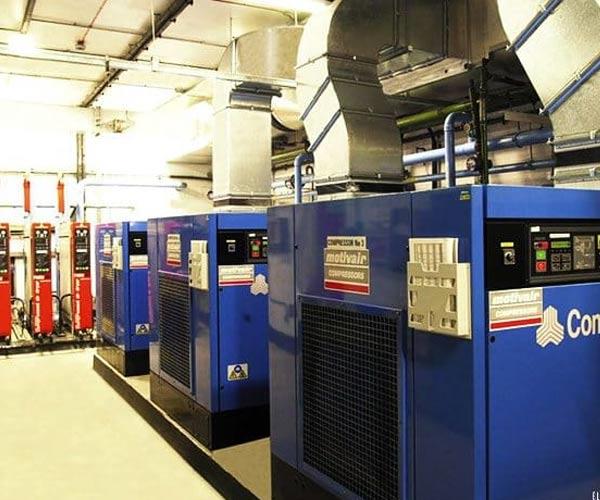 ۱۱ راهکار صرفه جویی انرژی در سیستم‌های هوای فشرده صنعتی